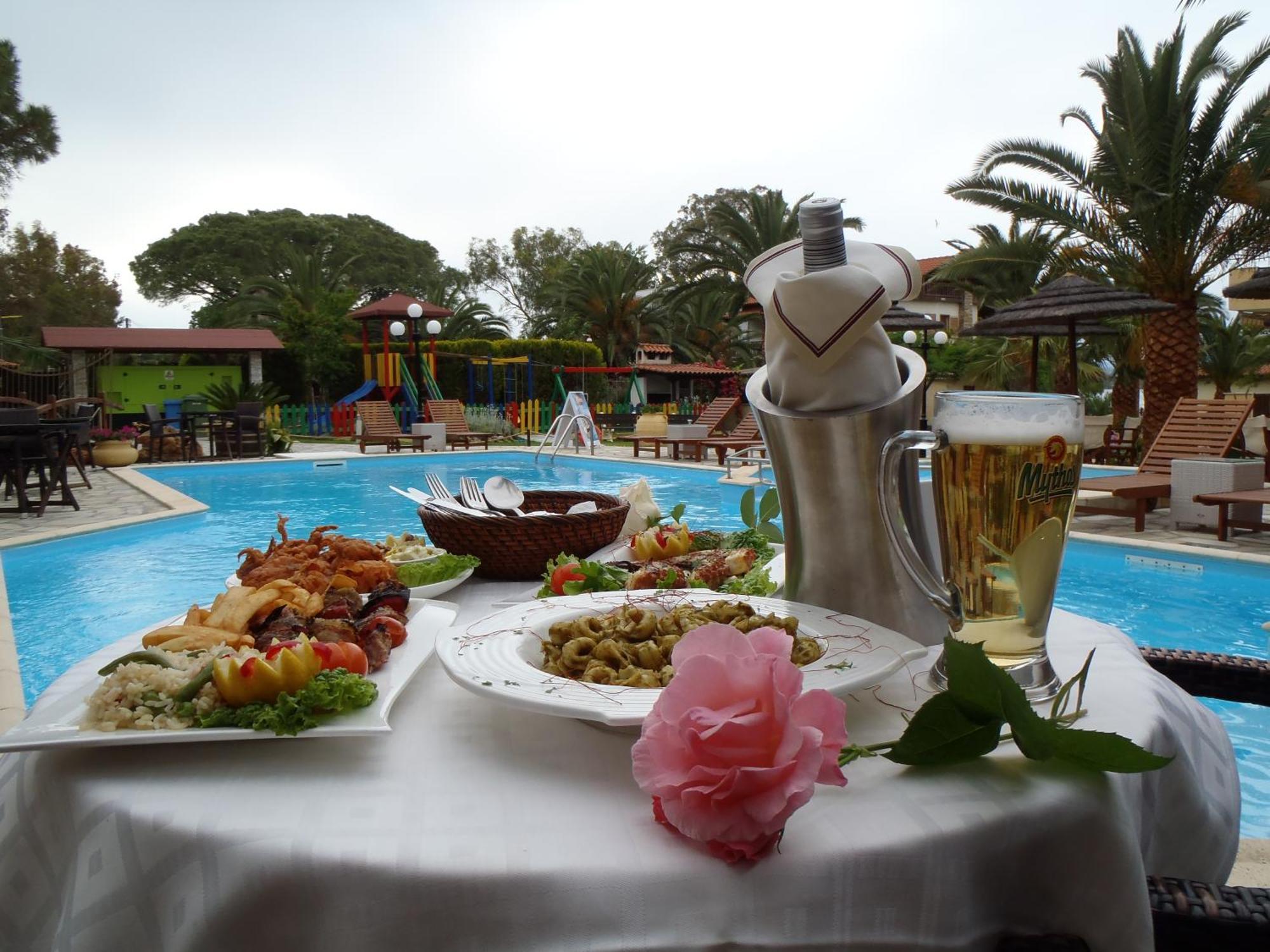 Vergos Hotel Vourvourou Exterior photo