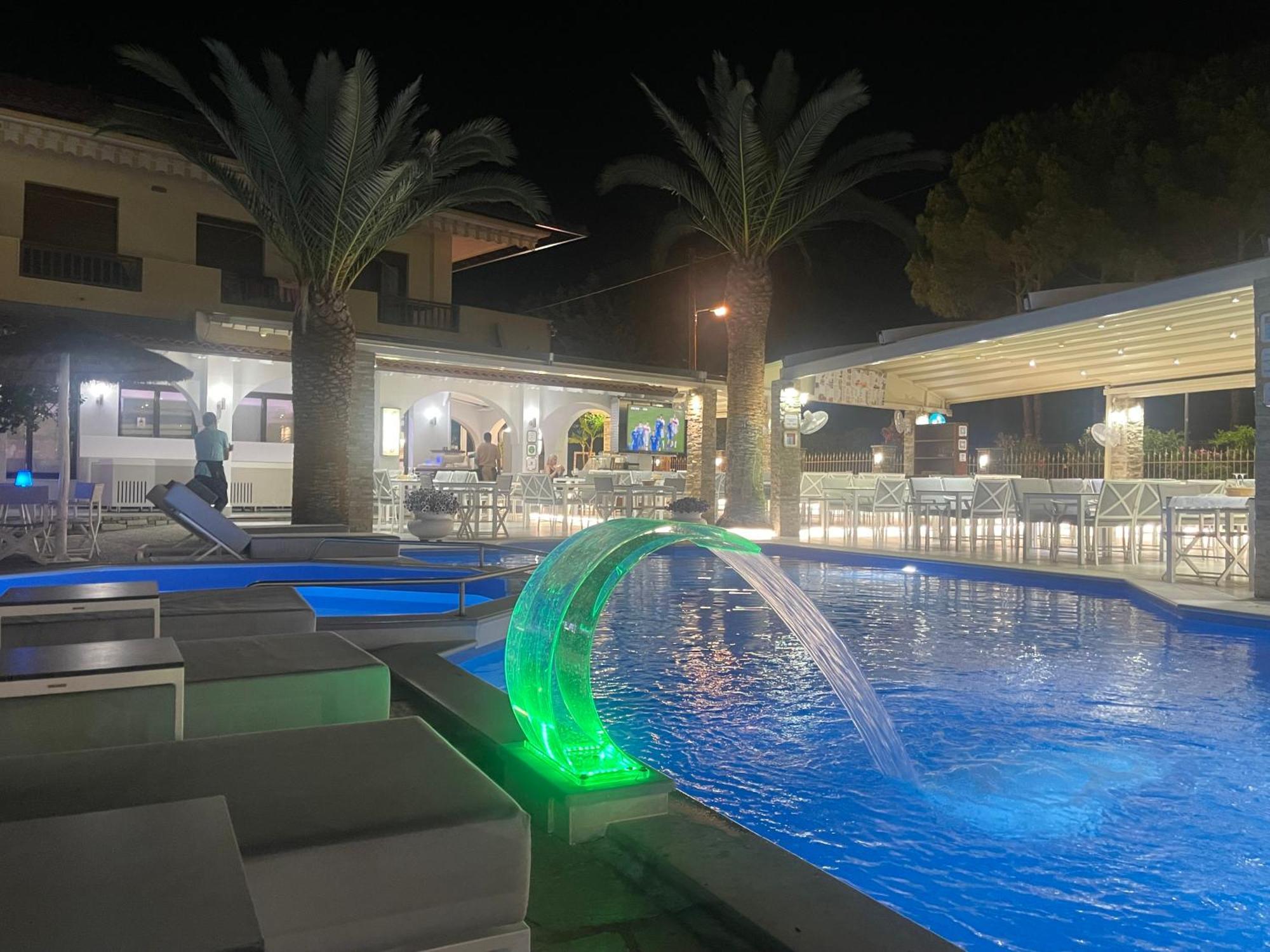 Vergos Hotel Vourvourou Exterior photo