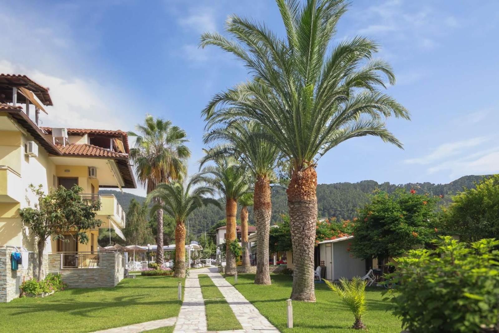 Vergos Hotel Vourvourou Exterior photo