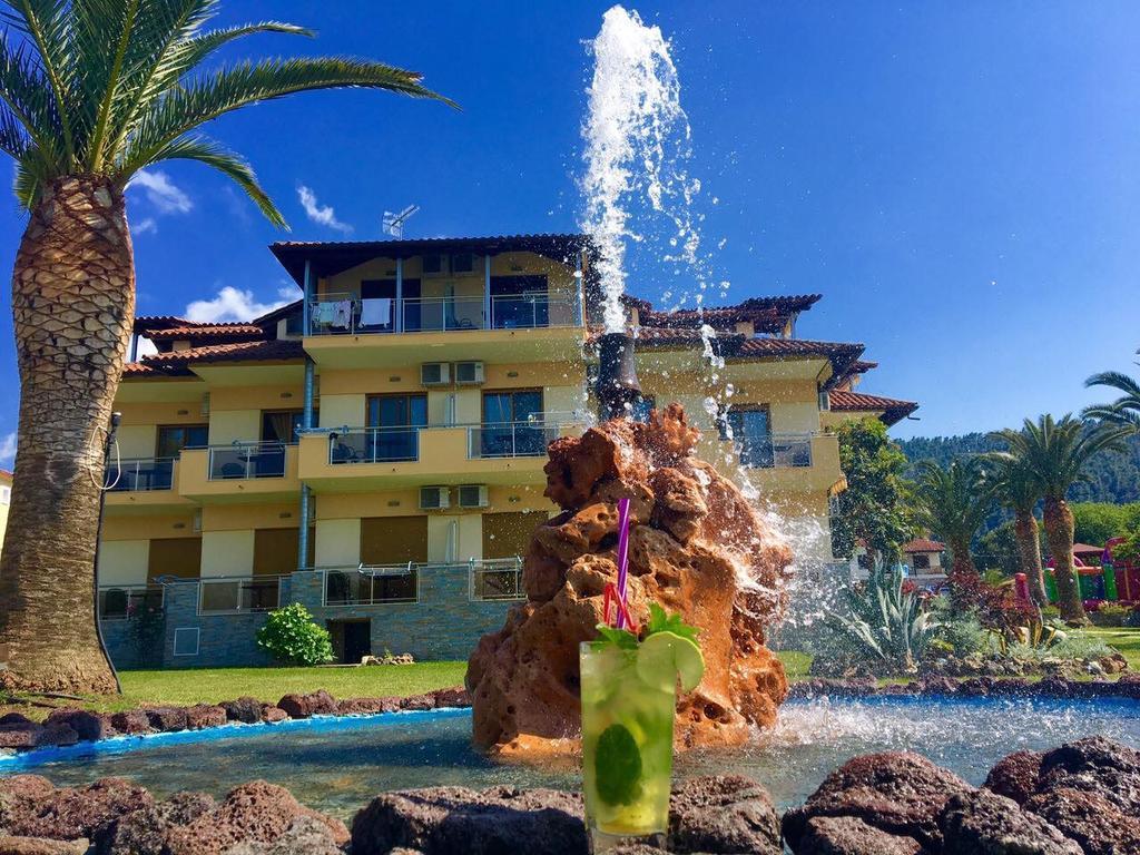 Vergos Hotel Vourvourou Exterior photo